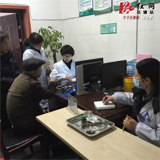 关爱老人健康 从健康体检开始